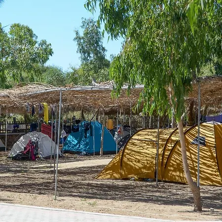 Naxos Campsite 2*