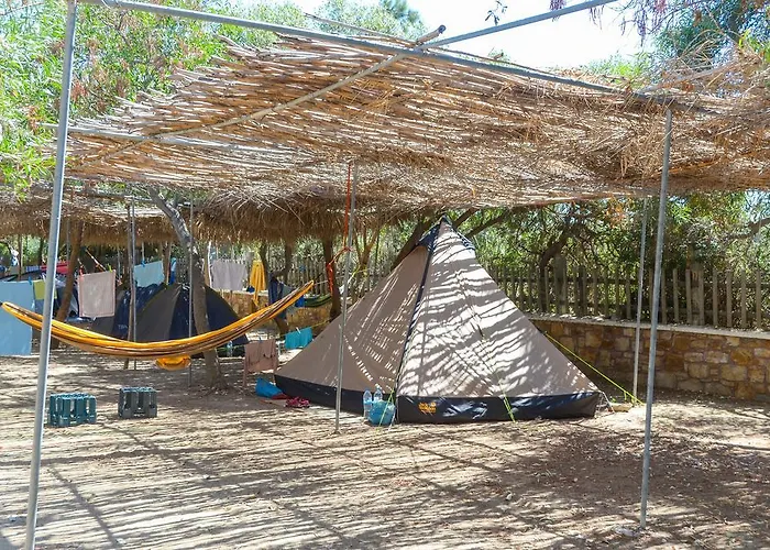 אתר קמפינג Naxos Pláka